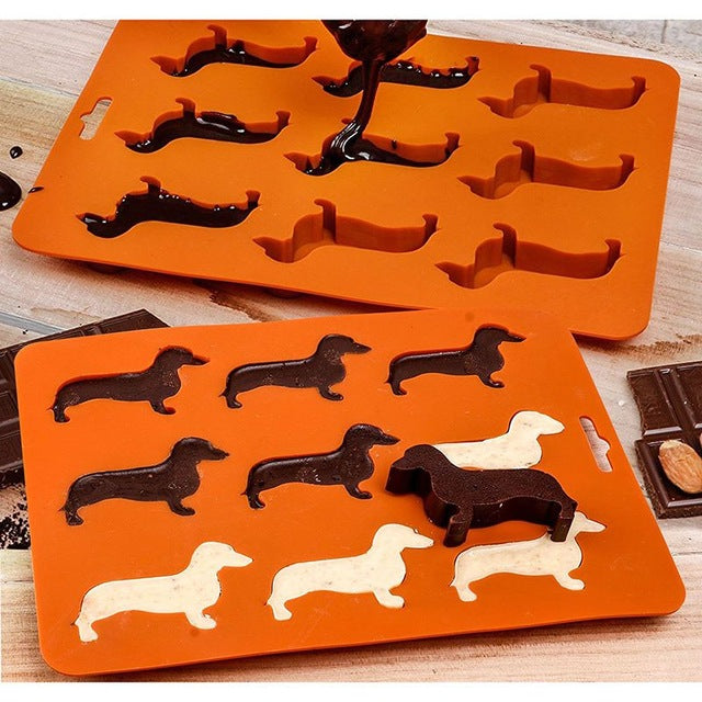 https://www.beerpaws.com/cdn/shop/products/Ice-Cube-Maker-Silicone-Dog-Shaped-Ice-Cube-Tray-Chocolate-Cookies-Candy-Mold-DIY-Home-Ice.jpg_640x640_1fe0c121-2703-4171-99fd-61cdd472fc2b_1280x.jpg?v=1642750833